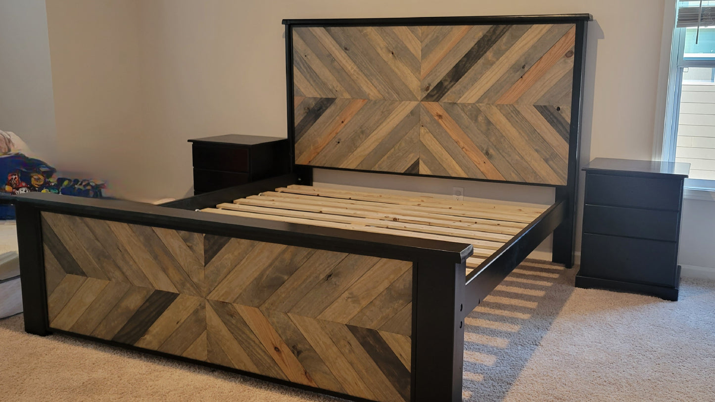 Boone Style Traditional Bed