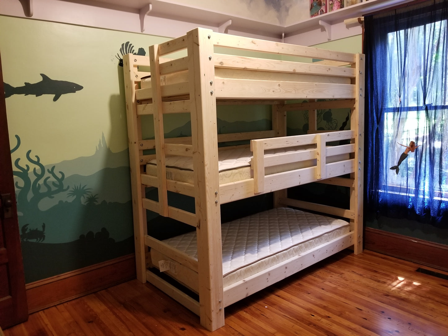 3-Peat Traditional Triple Bunk Bed